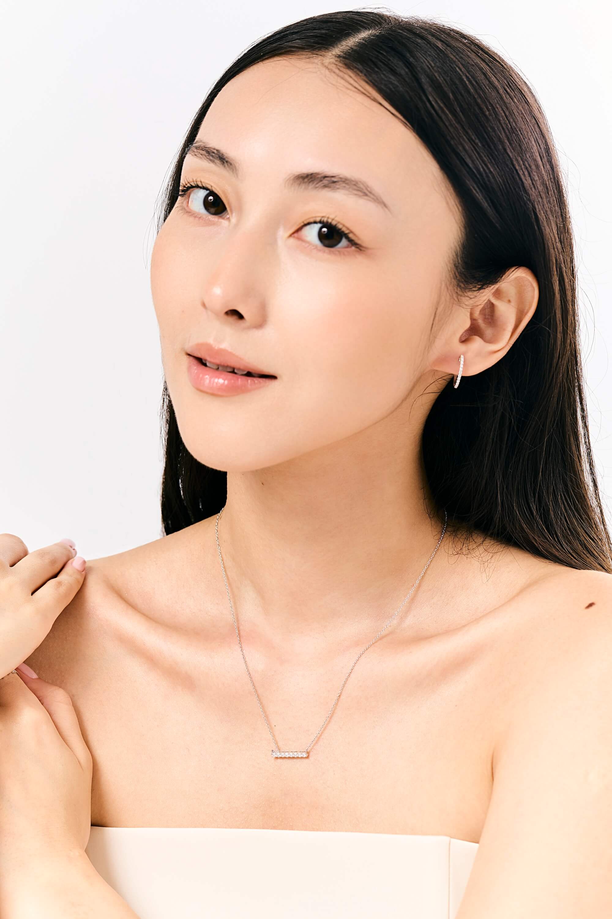 Diamond Bar Necklace - White/Yellow Gold